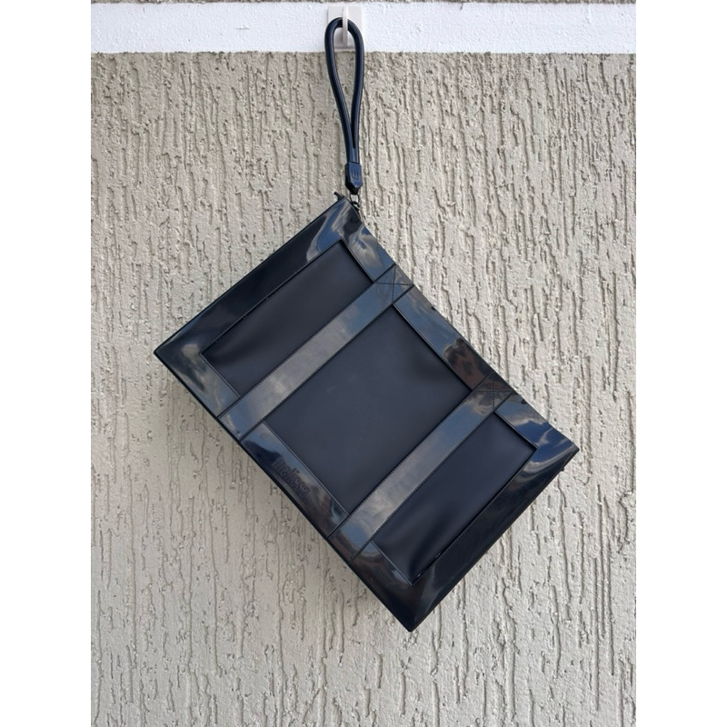 Melissa Essential Clutch