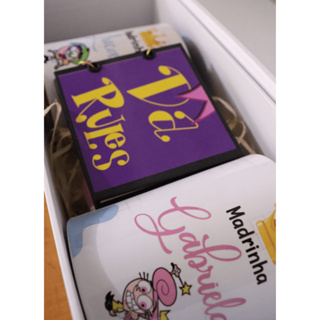 Kit para Padrinhos Mágicos – Caixa com 2 Canecas + Mini Livro Personalizado em Oferta na Shopee