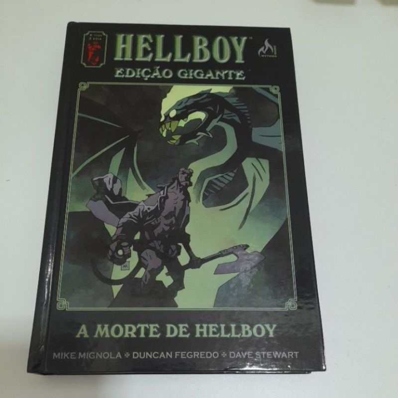 A morte de hellboy edição gigante