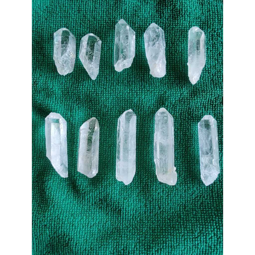 Pedra de Cristal Branco Lemúria - Pontas naturais , 10 a 20 Gr. 3 a 5 cm de comprimento
