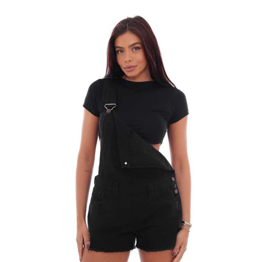 Macacão jardineira jeans short preta barra desfiado com lycra