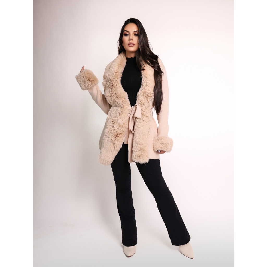 blusa de frio feminina/Casaco Feminino de Inverno 2025 com Cinto e Gola Peluda  C867
