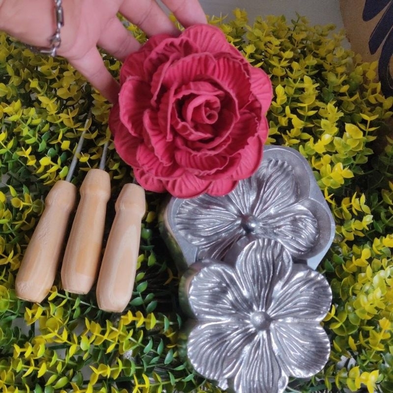 Frisadores em Alumínio.  Rosa Camélia Conjugada 12 cm