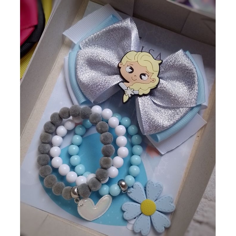 Kit para Cabelo Infantil personalizado Princesa Elza Frozen - Laço + Mix de pulseiras