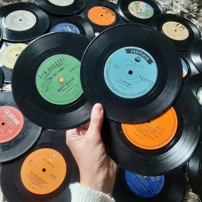 Kit contendo 01 Capa e 01 Compacto 7" Polegadas (discos de vinil)