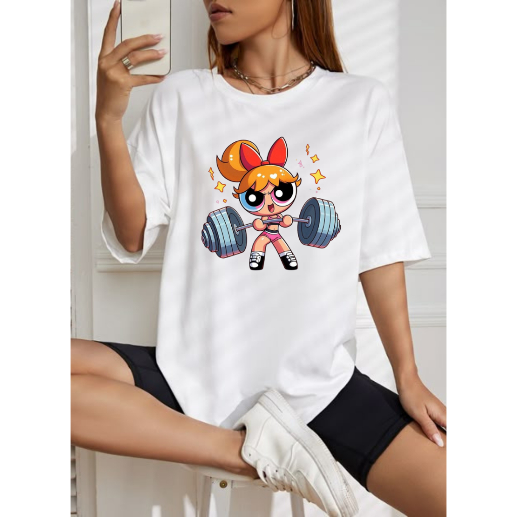 Camiseta Oversized Streetwear Feminina Blusa Treino Academia Lindinha Florzinha Fitness