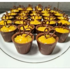 50/100 copinhos REDONDO de chocolate para doces finos e aniversário