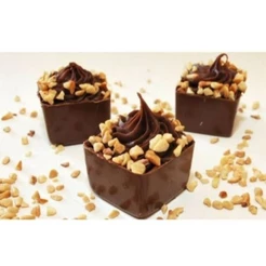 50/100 copinhos QUADRADO de chocolate para doces finos