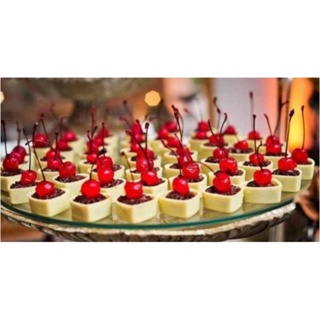 50/100 copinhos QUADRADO de chocolate para doces finos. em Oferta na Shopee