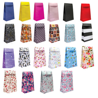 Sacola Envelope para Presente – Kit c/ 10 ou 50 un – Estampas Variadas – 25x15x9 cm – Papel Offset 180g em Oferta na Shopee