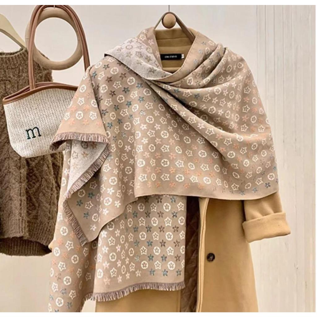 Cachecol Feminino Grande Moda Europa Lenço Pashmina Echarpe Grosso Bem Quente Para Frio Inverno 310G em Oferta na Shopee