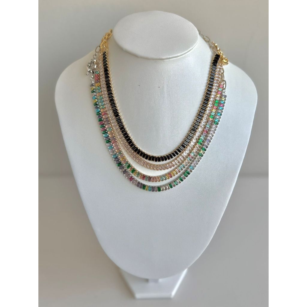 Colar Feminino Bijuteria com Pedras Brilhantes Elegante Luxo Fina com Fecho