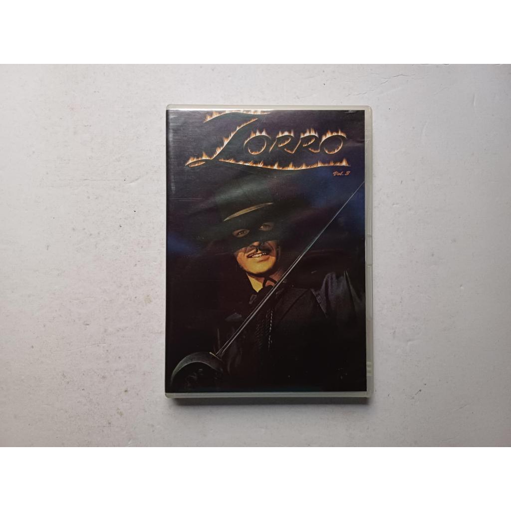 dvd Zorro vol 3 - Romance de Zorro / Zorro Salva um Amigo / Monastário prepara uma armadilha / Adeus senhor Magestrado
