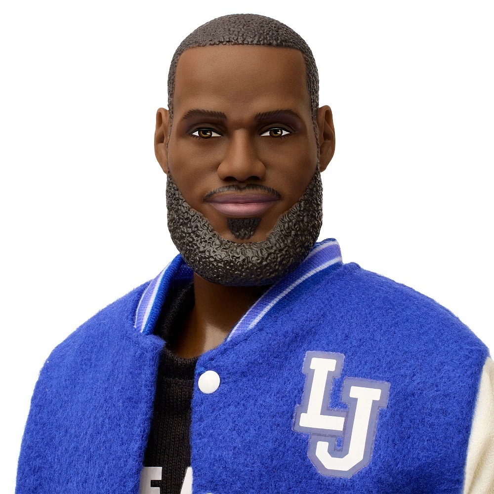 Detalhes do Boneco Barbie Signature LeBron James - HRM33