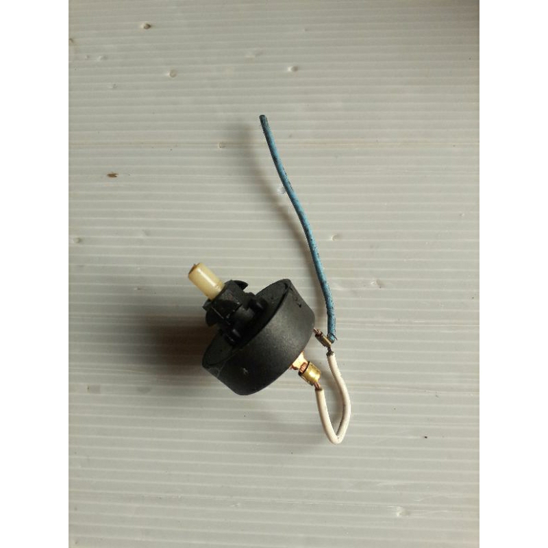 Chave do líquidificador mondial master L13 antigo usada