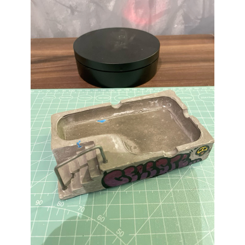 CINZEIRO DE CINENTO GRAFITADO em Oferta na Shopee