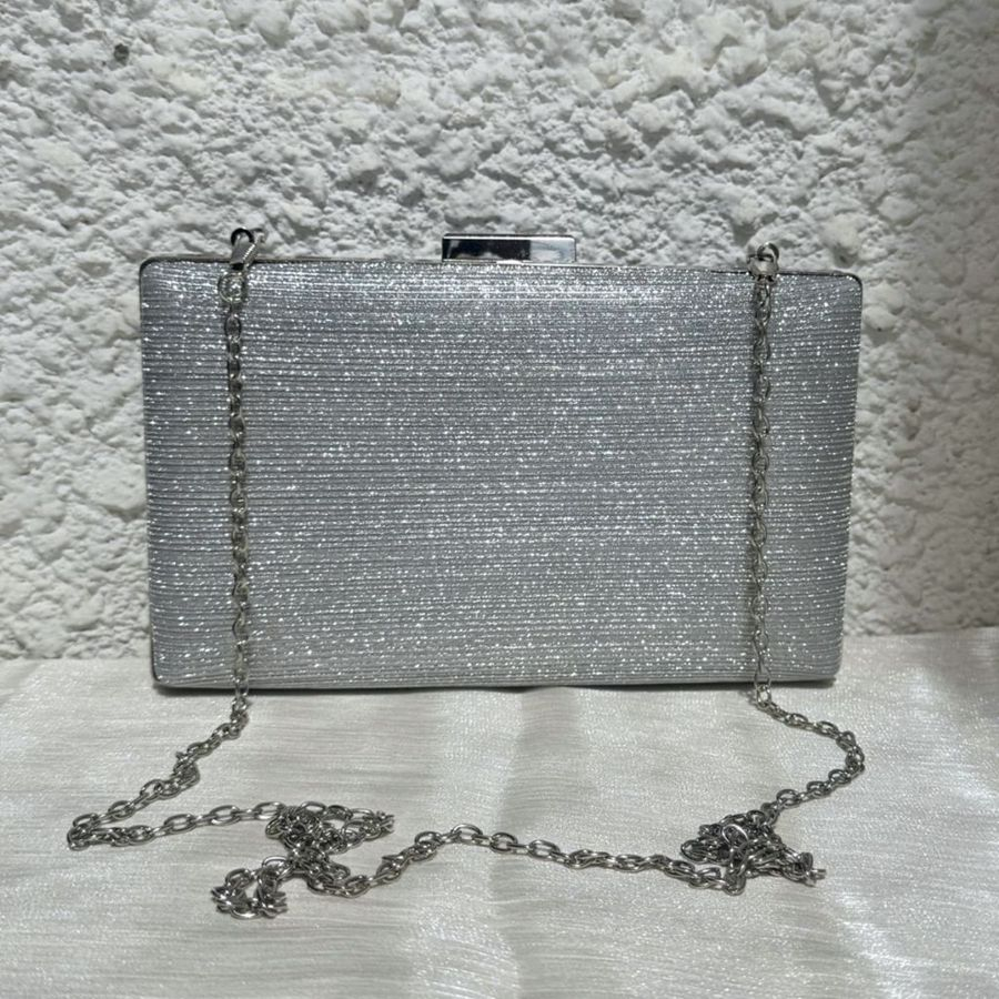 Bolsa Clutch BRILHO PRATA - Elegante e Brilhante para Festas de Formatura e Casamentos