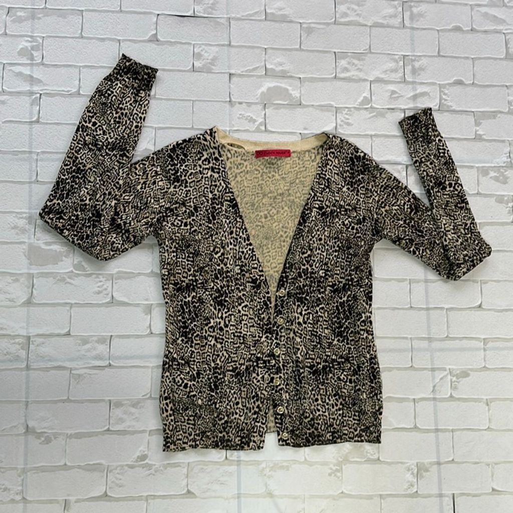 casaquinho de lã animal print, casaco de lã oncinha, casaquinho corta vento feminino moda outono (bazar, brechó)