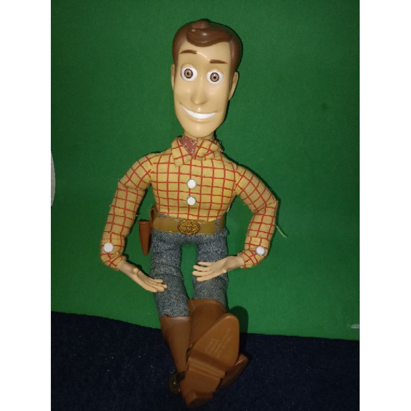 Boneco Woody Toy Story Thinkway Toys (Funciona)
