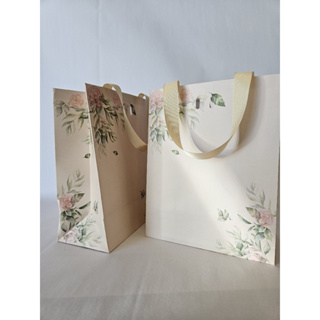 SACOLA DE PAPEL BEGE FLORIDA 19X24X10 em Oferta na Shopee