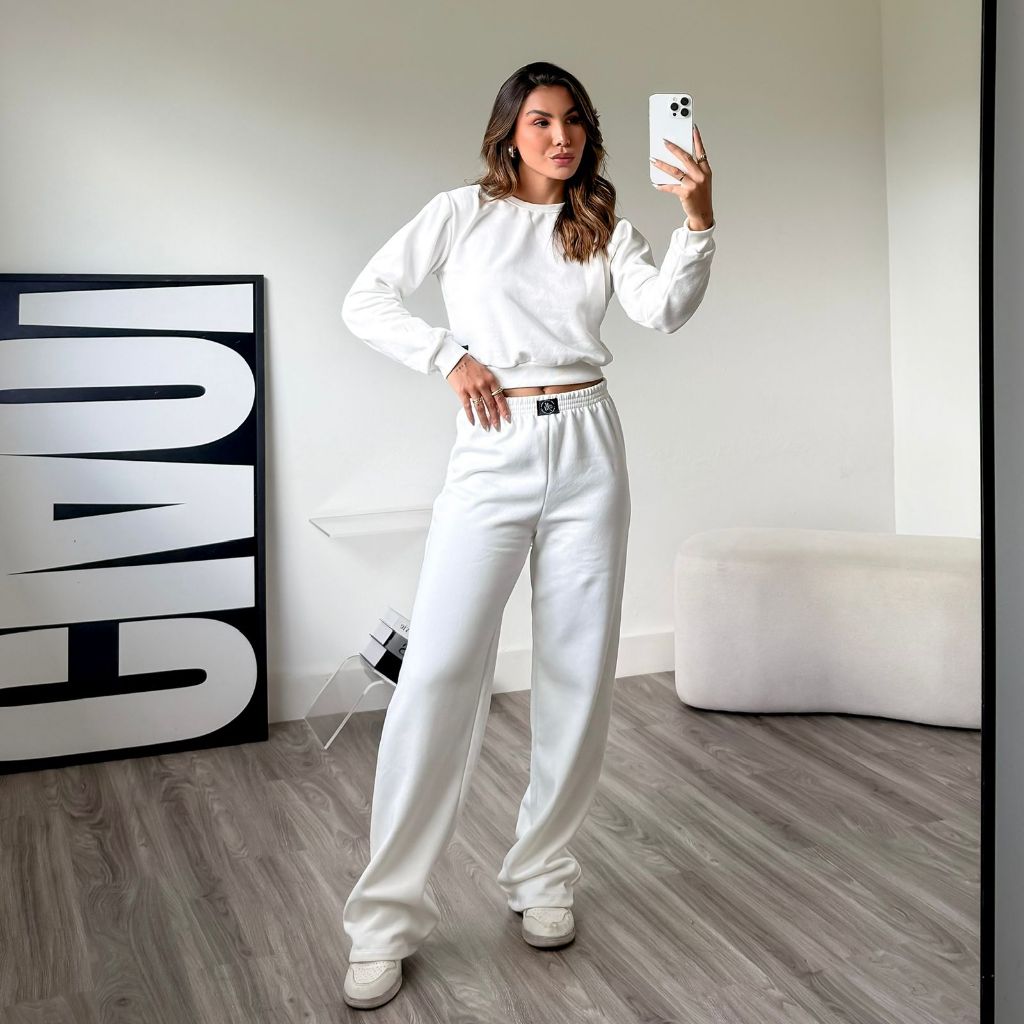 Conjunto Moletom Feminino Blusa manga longa Flanelado  com bordado cropped+ calça pantalon...