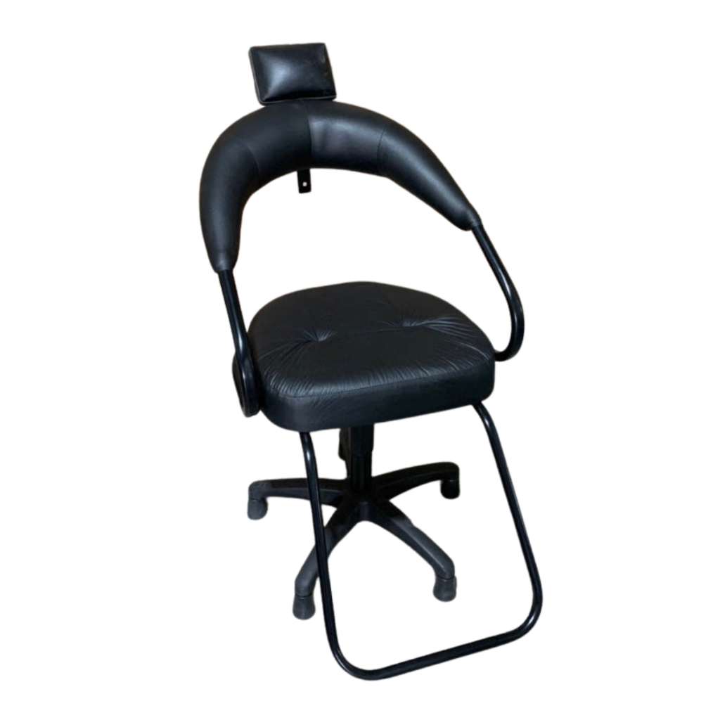 Cadeira Preta Futurama para Salão de Beleza e Barbearia em Oferta na Shopee