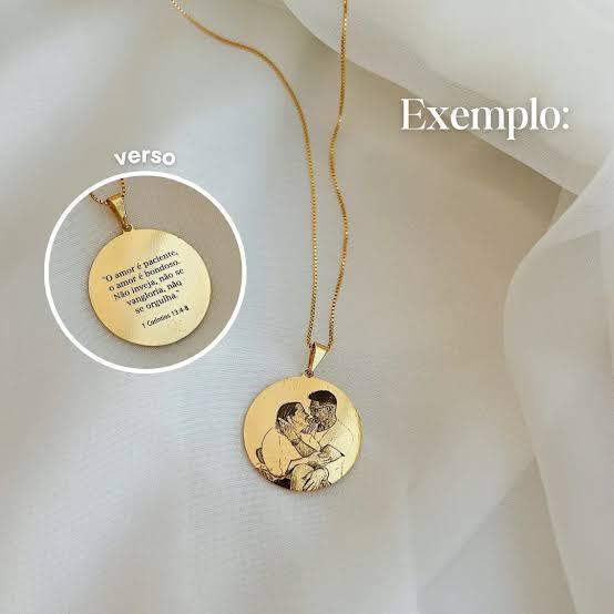 Colar Medalha Personalizado Dourado Banhado A Ouro 18k Foto Realista Desenho em Oferta na Shopee