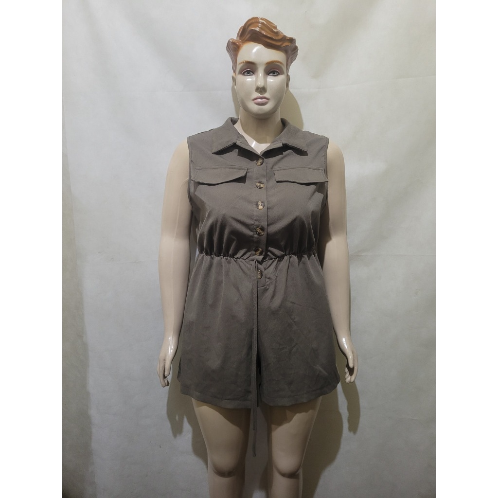 Macaquinho marrom tam G SHN usado bom estado