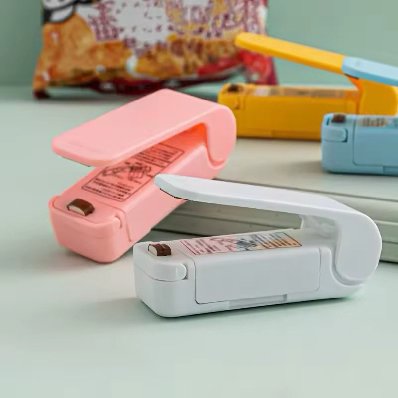 Mini seladora portátil  9x5cm Lacradora de Embalagens Plástica a Pilha Para cozinha Multiuso(sortido)