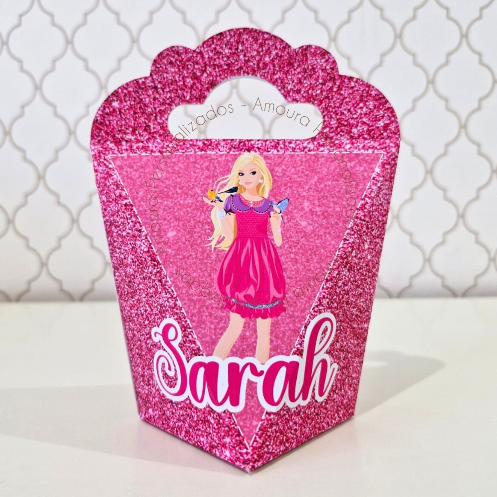 CAIXA TRIANGULOVE PERSONALIZADA PARA LEMBRANCINHAS BARBIE | CAIXINHA | FESTA  INFANTIL | ANIVERSARIO