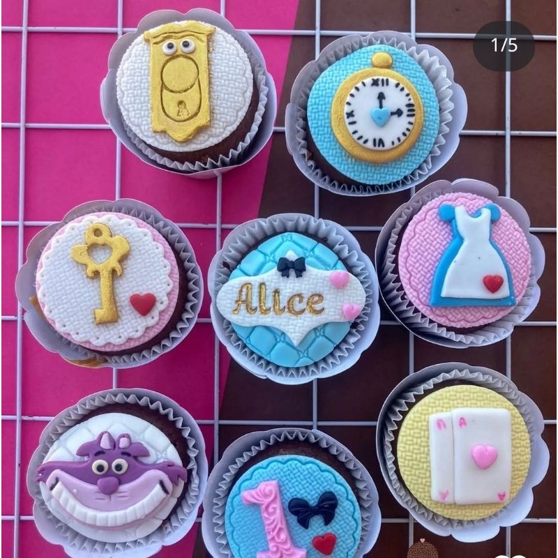 10 apliques para pirulitos/cupcake 6 cm pasta americana americana /Alice no país das maravilhas