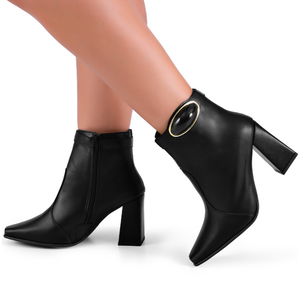 Bota Feminina Lumiss Salto Alto Grosso Cano Baixo Enfeite Metalizado Preto