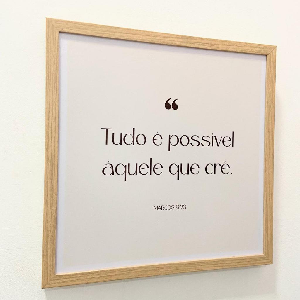 Quadro decorativo cobre caixa de luz com moldura 43x43 Tudo é possivel marcos 9:23 f.bege clara sala/quarto/decoração