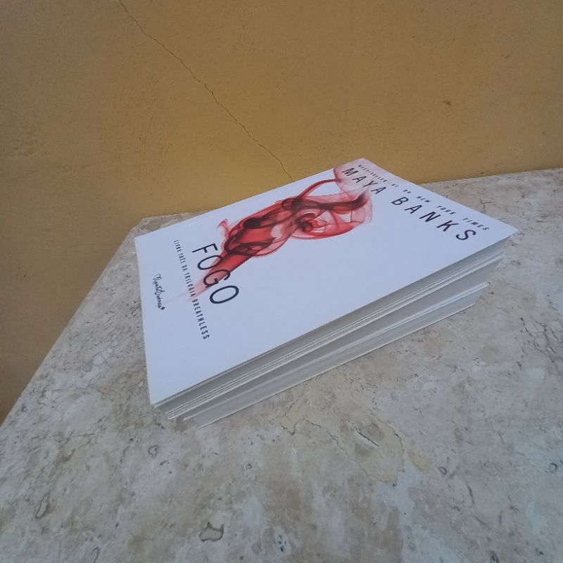 livro trilogia Maya banks obsessão delírio fogo