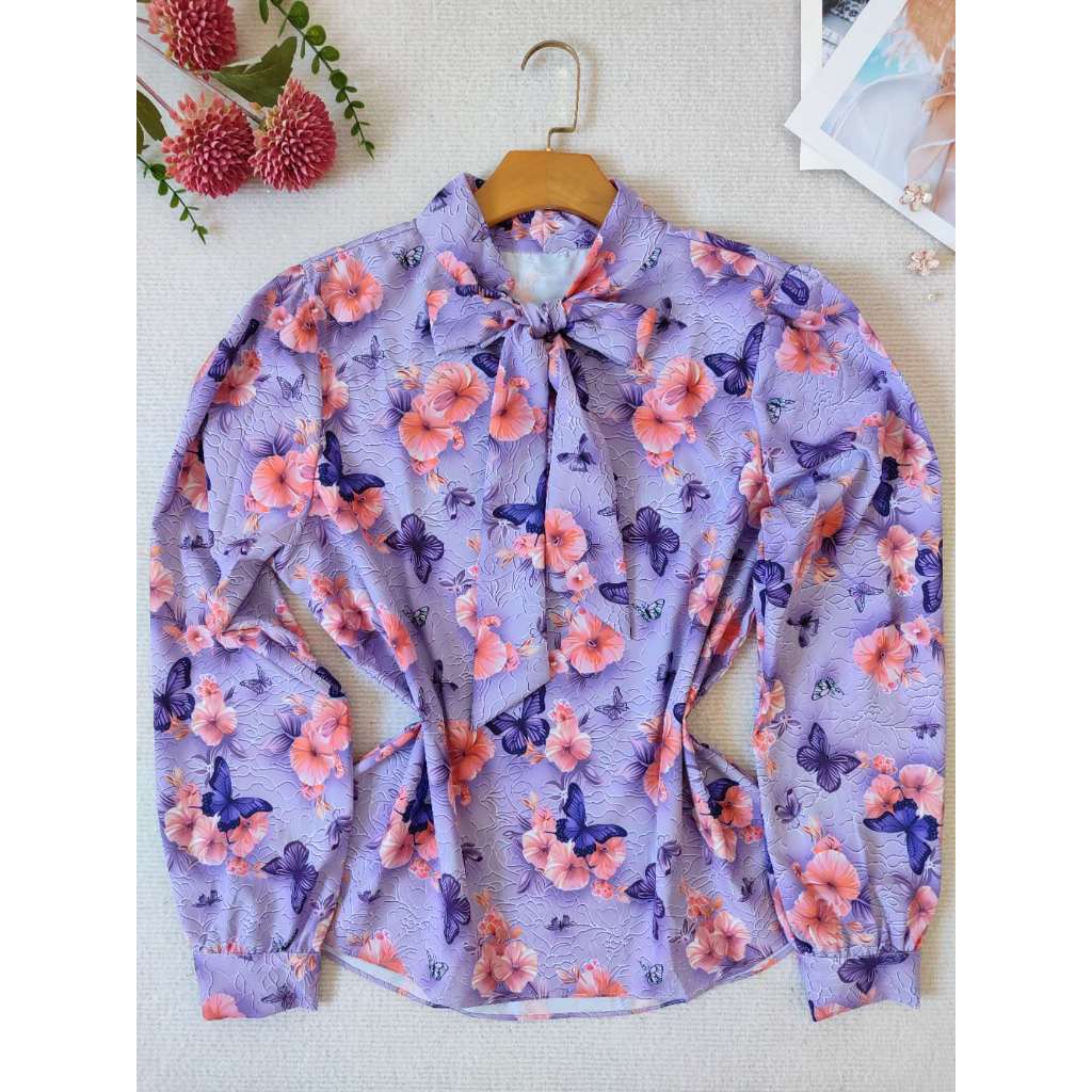 Smile Fashion    blusa feminina estamapda 3D manga longa gola laco tecido crepinho em Oferta na Shopee