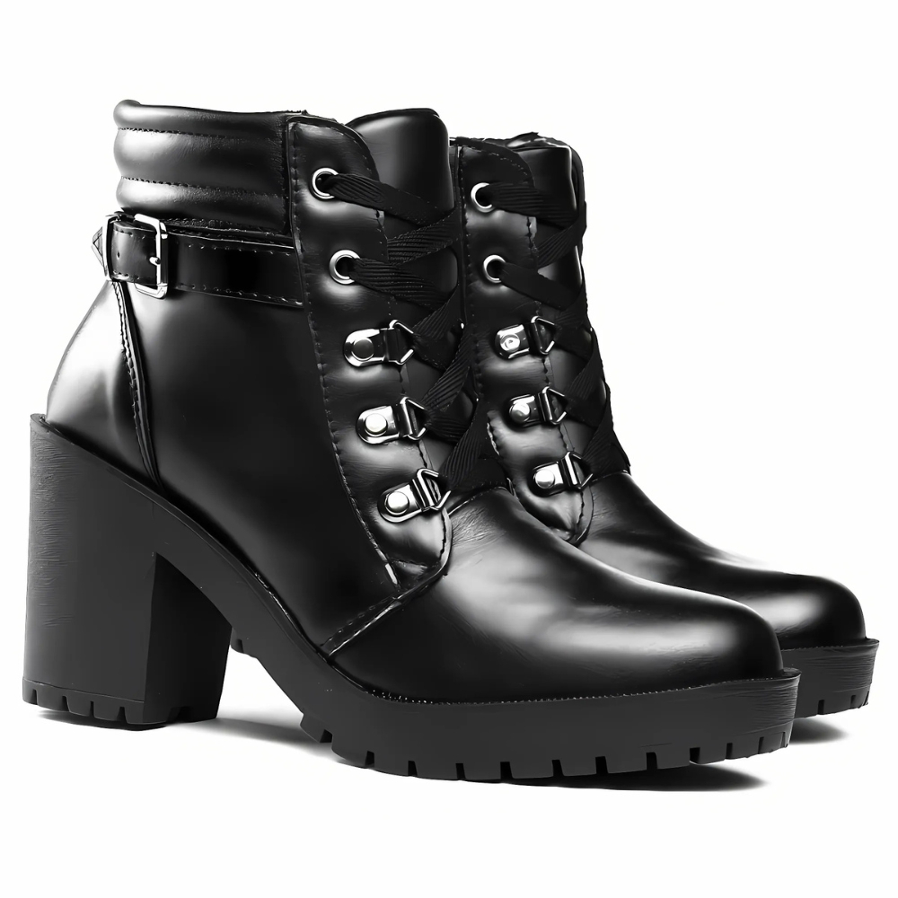 Bota Feminina Coturno Salto Estiloso Alto Cano Liso Curto Tratorado Confortável Leve e Estiloso