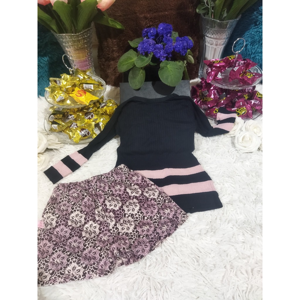 Conjunto Infantil Feminino, ( Blusa m/l Preta + Saia Estampada) Tam: 01, Marca; Bauerbauer1977