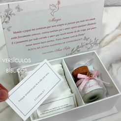 CAIXA CONVITE PADRINHOS BATIZADO/CRISMA/PRIMEIRA COMUNHÃO DE CARTONAGEM PERSONALIZADA COM MINI VELA