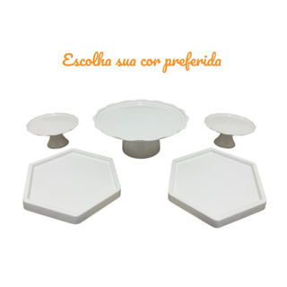 Kit festa , 1 boleira 21 cm , 2 bandejas sextavada 16x16 , 2 mini cup Cake em Oferta na Shopee