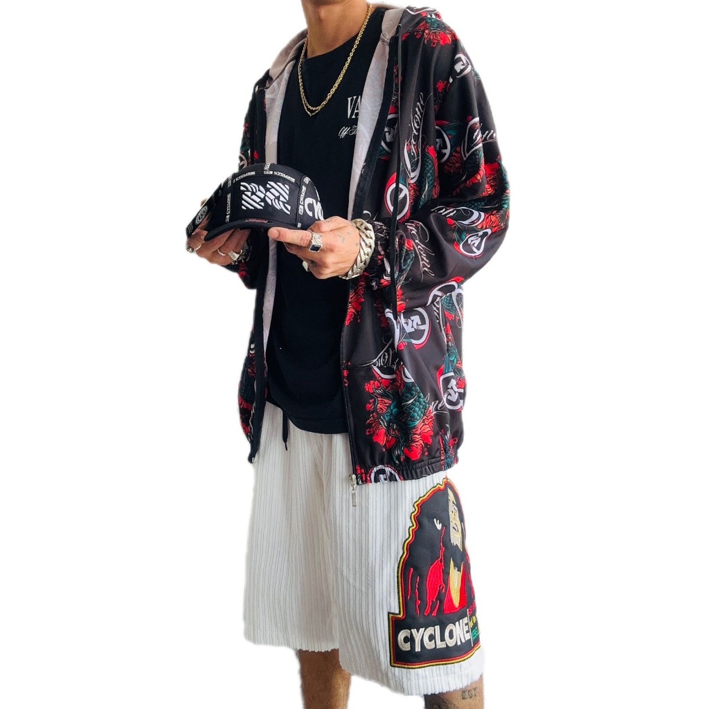 Kit Bermuda Branca Veludo + Jaqueta Estampada e Boné Preto Cyclone