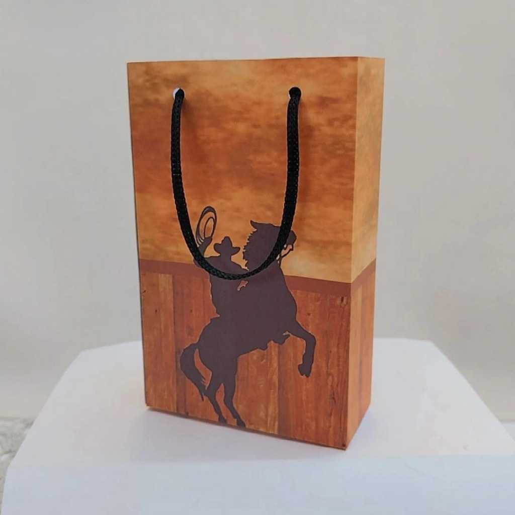 Kit Sacolinha Surpresa Infantil Personalizado CAVALO HARAS Lembrancinhas Aniversário PEGUE E MONTE