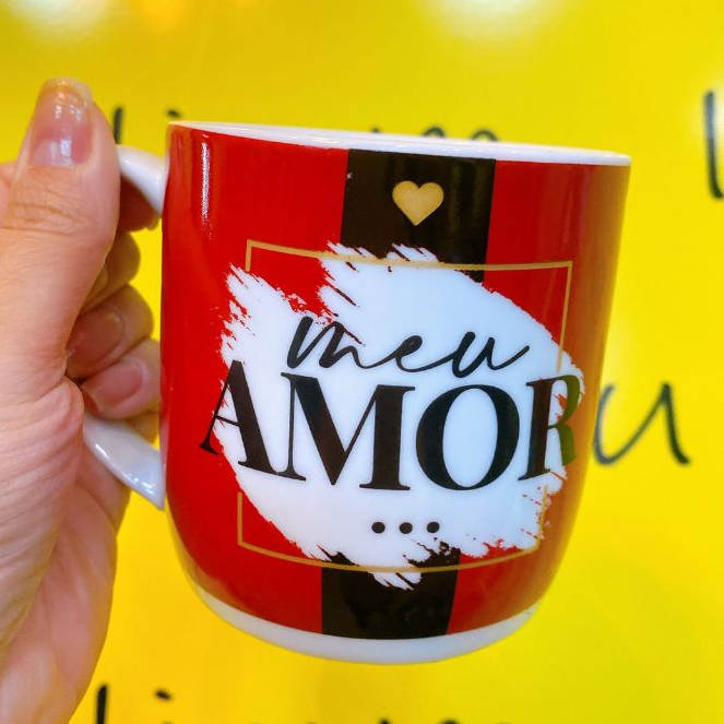 CANECA DE PORCELANA NAMORADOS 360ML ROMÂNTICA AMOR PRESENTE