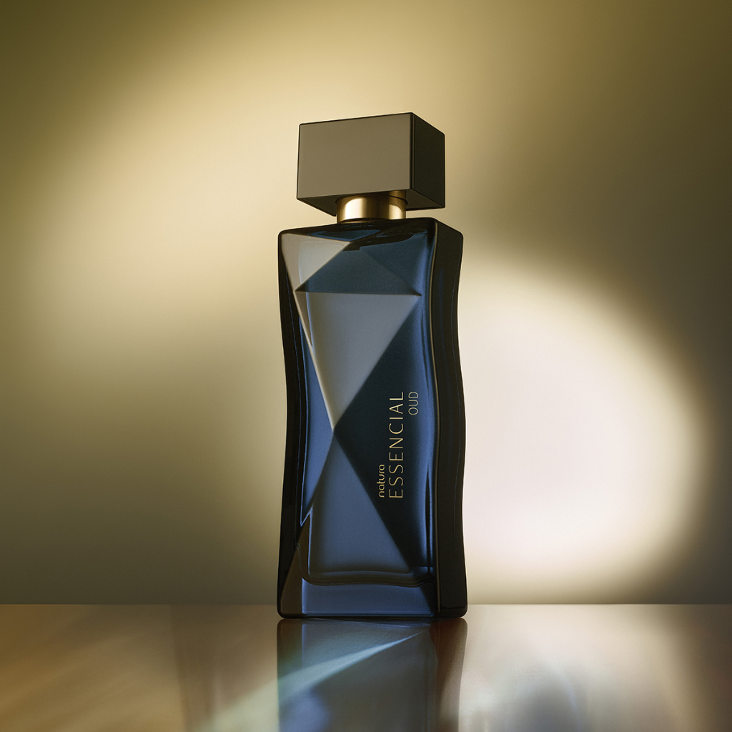 Perfume Essencial Oud Feminino 100 ml - Mais vendido - Amadeirado - Cedro, patchouli e baunilha - Vegano adocicado