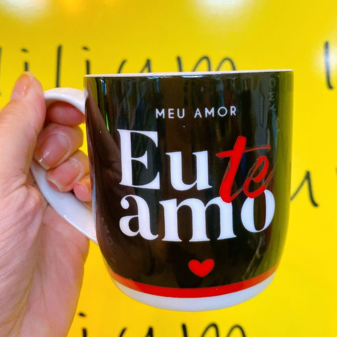 CANECA DE PORCELANA ROMÂNTICA AMOR PRESENTE
