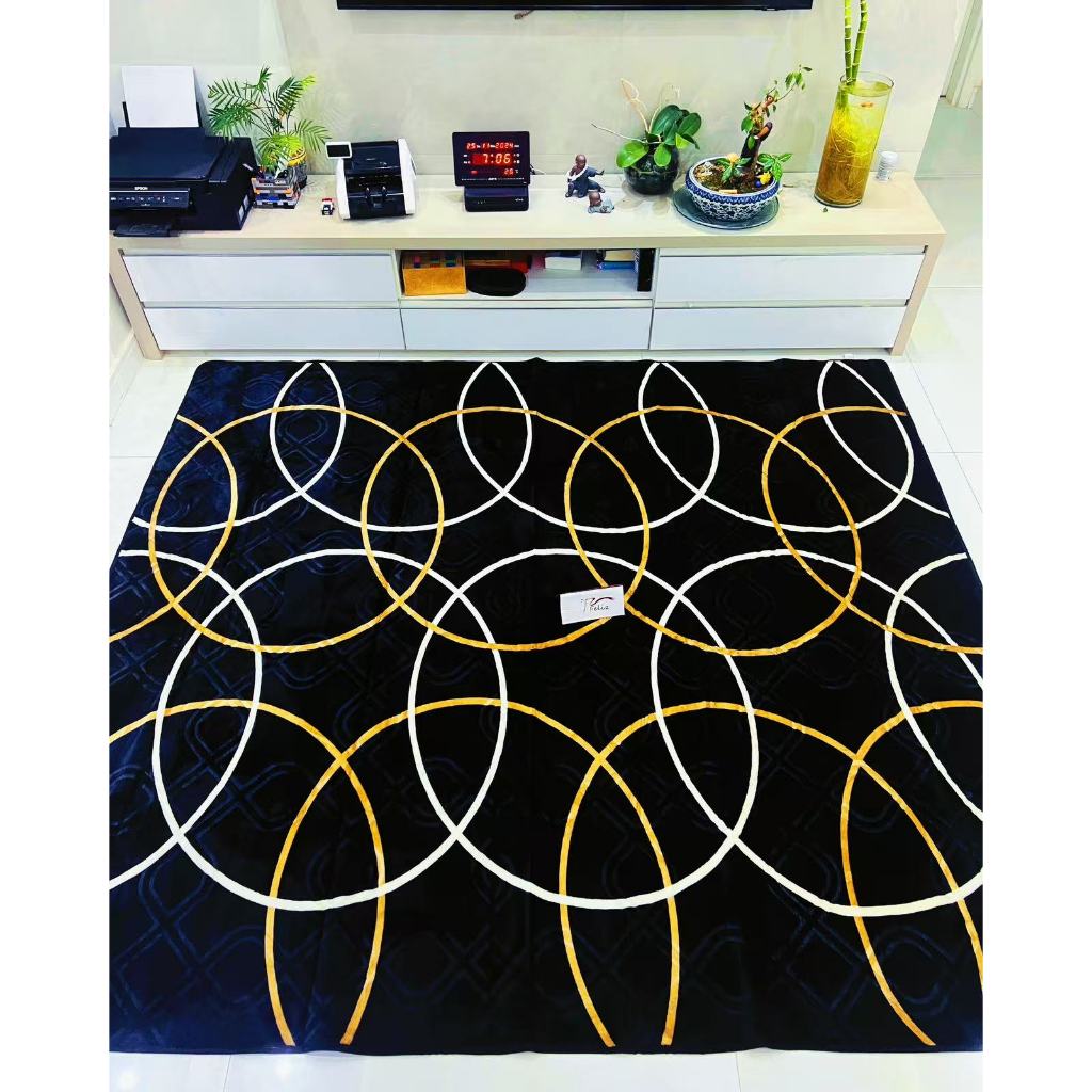 Tapete Sala Quarto, Com Antiderrapante Firme e Grosso, Várias Medidas E Cores. em Oferta na Shopee