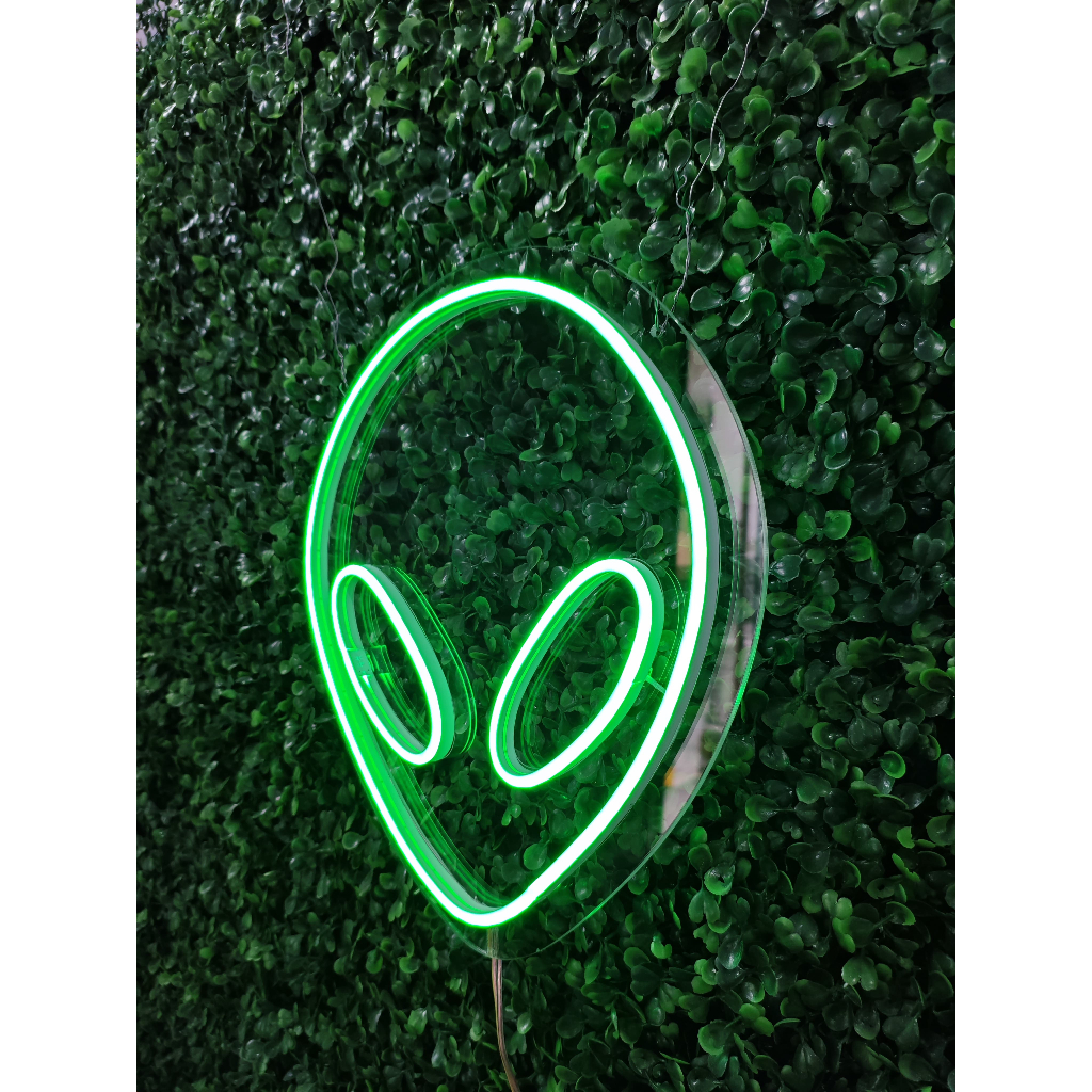 Luminária Neon Led Alien Et Iluminação  30 Cm led