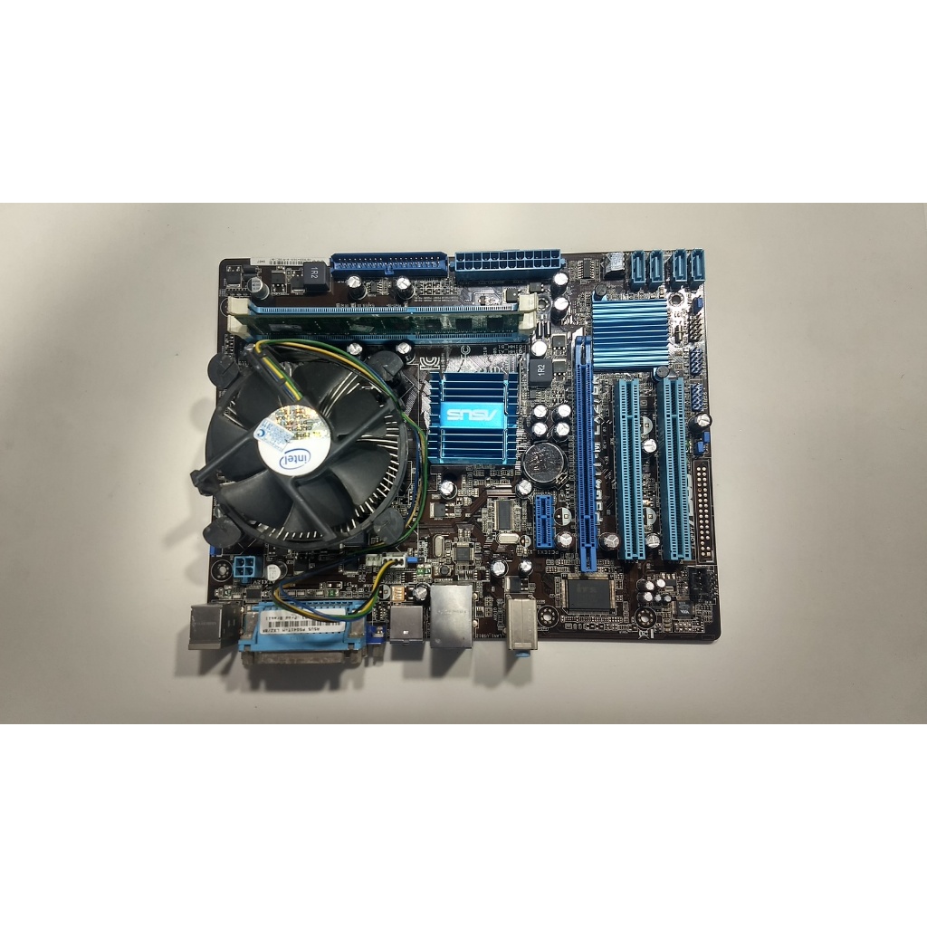 Placa Mãe Processador e Memória DDR3 4GB Placa ASUS.