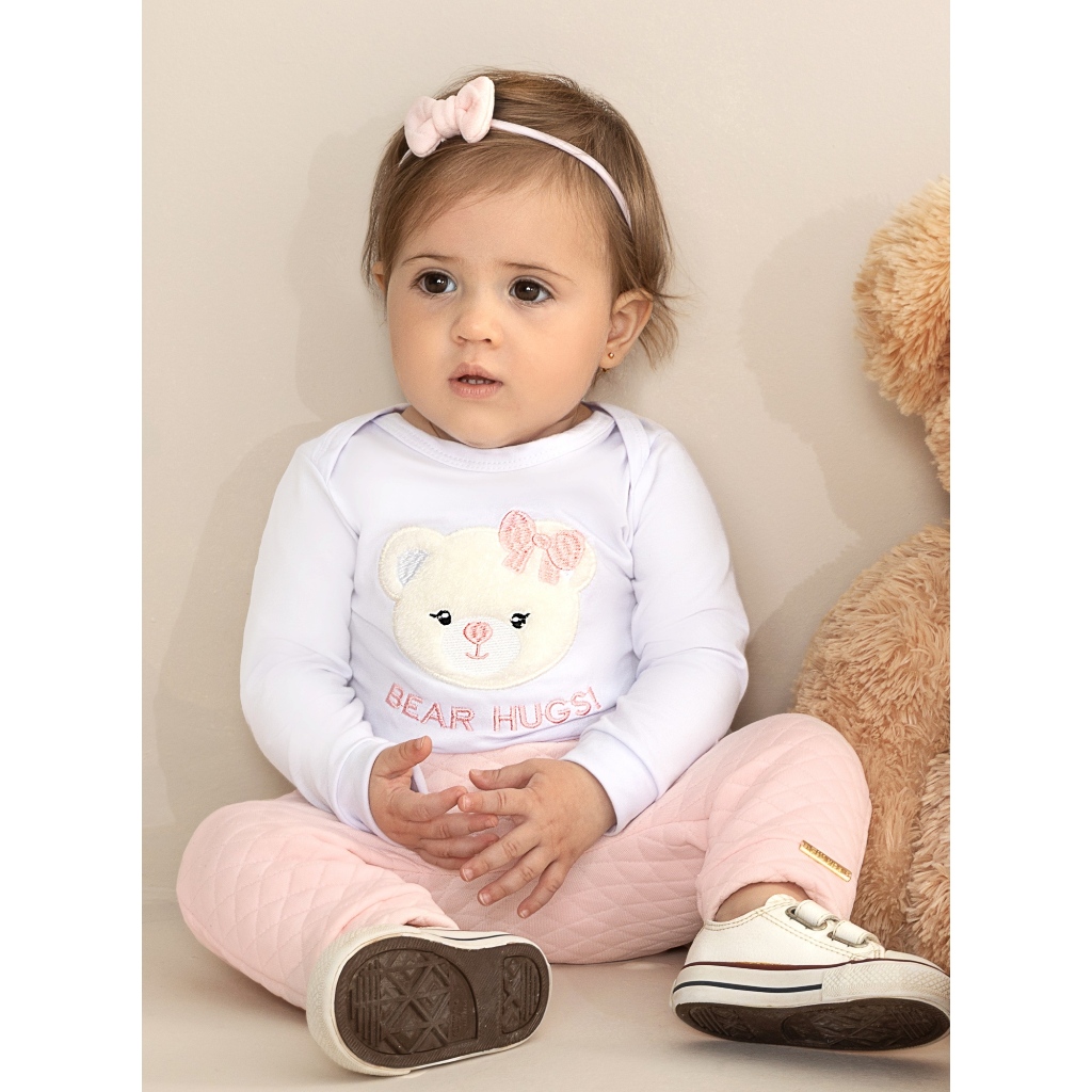 Conjunto Bebê Menina Body Manga Longa Bordado Urso + Calça Saruel Matelassê Algodão