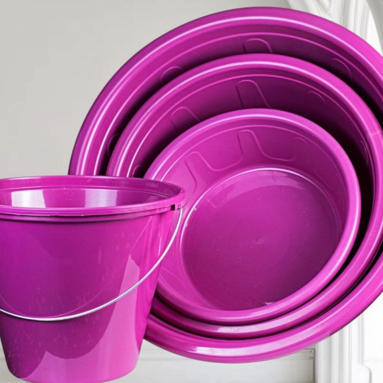 Kit Lavanderia com 3 Bacias 28L + 15L + 7,5L e 1 Balde 5,5L Multiuso Utilidades Kit Lavanderia com 3 Bacias 28L + 15L + 7,5L e 1 Balde 5,5L Multiuso Utilidades