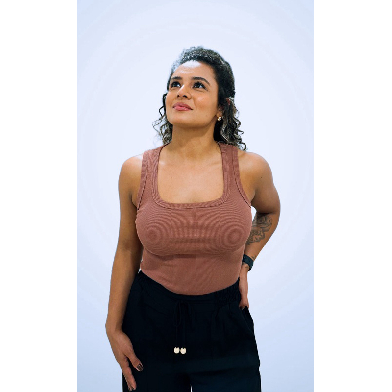 Regata Feminino Algodão Ribana Canelada Canelado Blusinha Básica Moda Blogueira Premium.